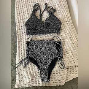 Buffbunny 3 pieces bikini set. High waisted bottoms and two different tops